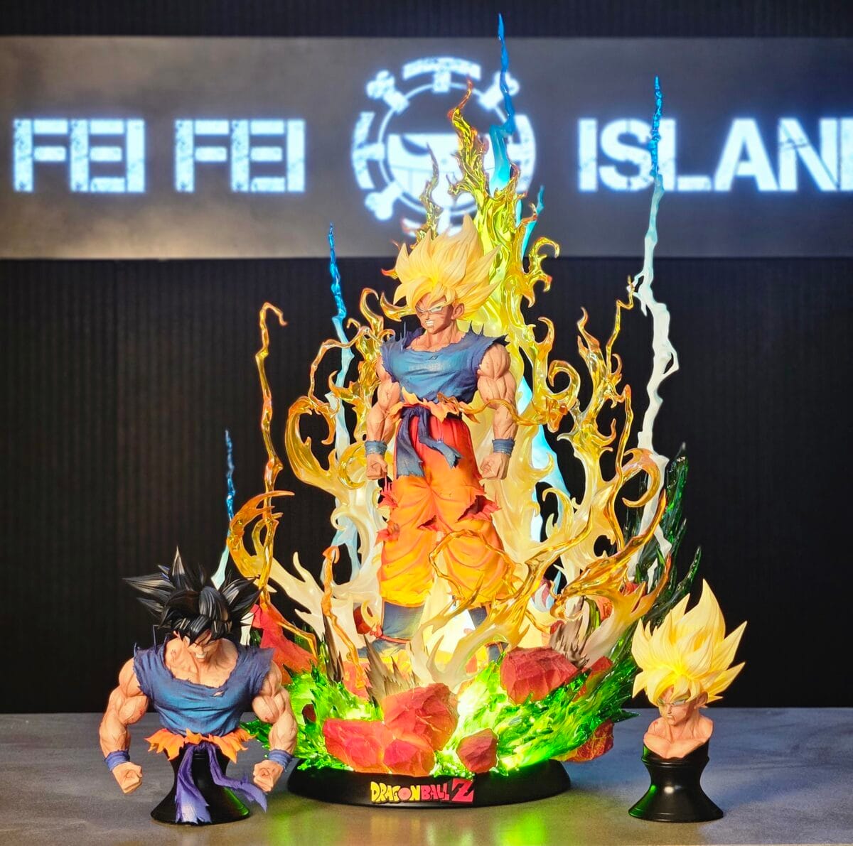 Goku SSJ - Whitehole Studio - 1/4 - Dragon Ball | FeiFeiisland